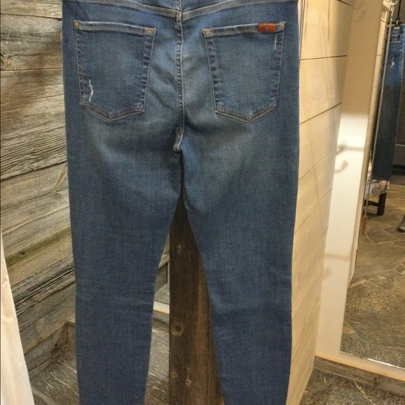 New 7 For All Mankind Jeans. Size 31 - Picture 2 of 2